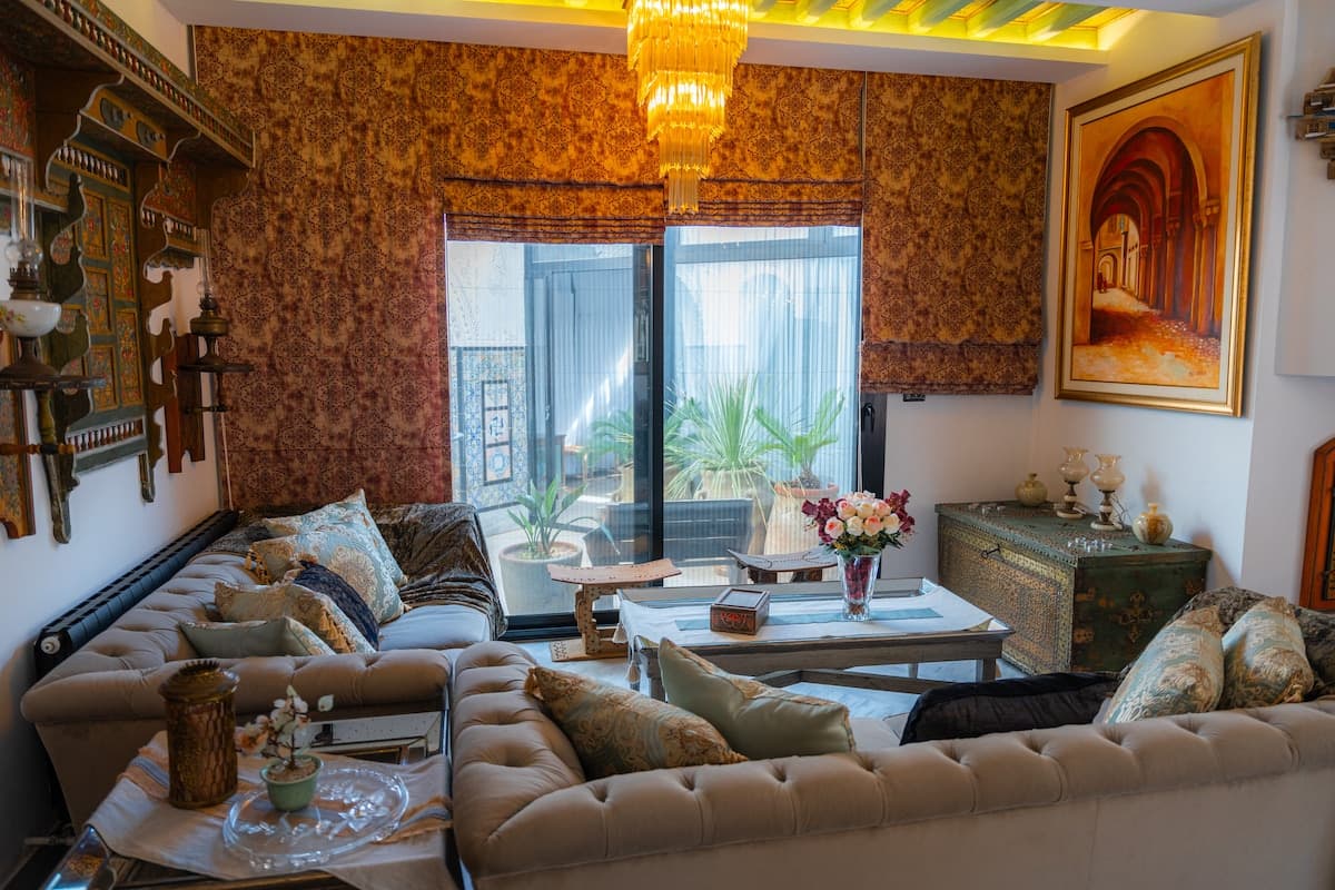 Living room image 1